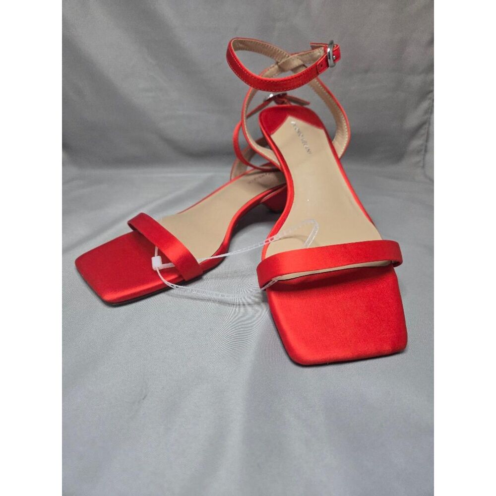 Antonio Melani Dress Sandals Scarlet Satin Strappy Sculptured Heel. 7.5 NWOB.